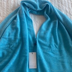 NWT Cashmere wrap with head hole